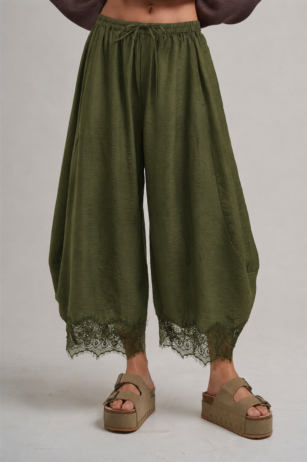 LIGHTWEIGHT FLOWY WIDE BALLOON LEG PANTS WITH DELICATE LACE