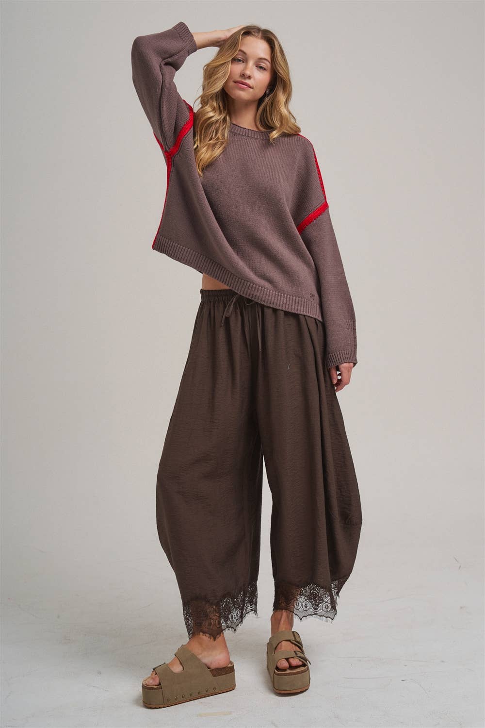 LIGHTWEIGHT FLOWY WIDE BALLOON LEG PANTS WITH DELICATE LACE