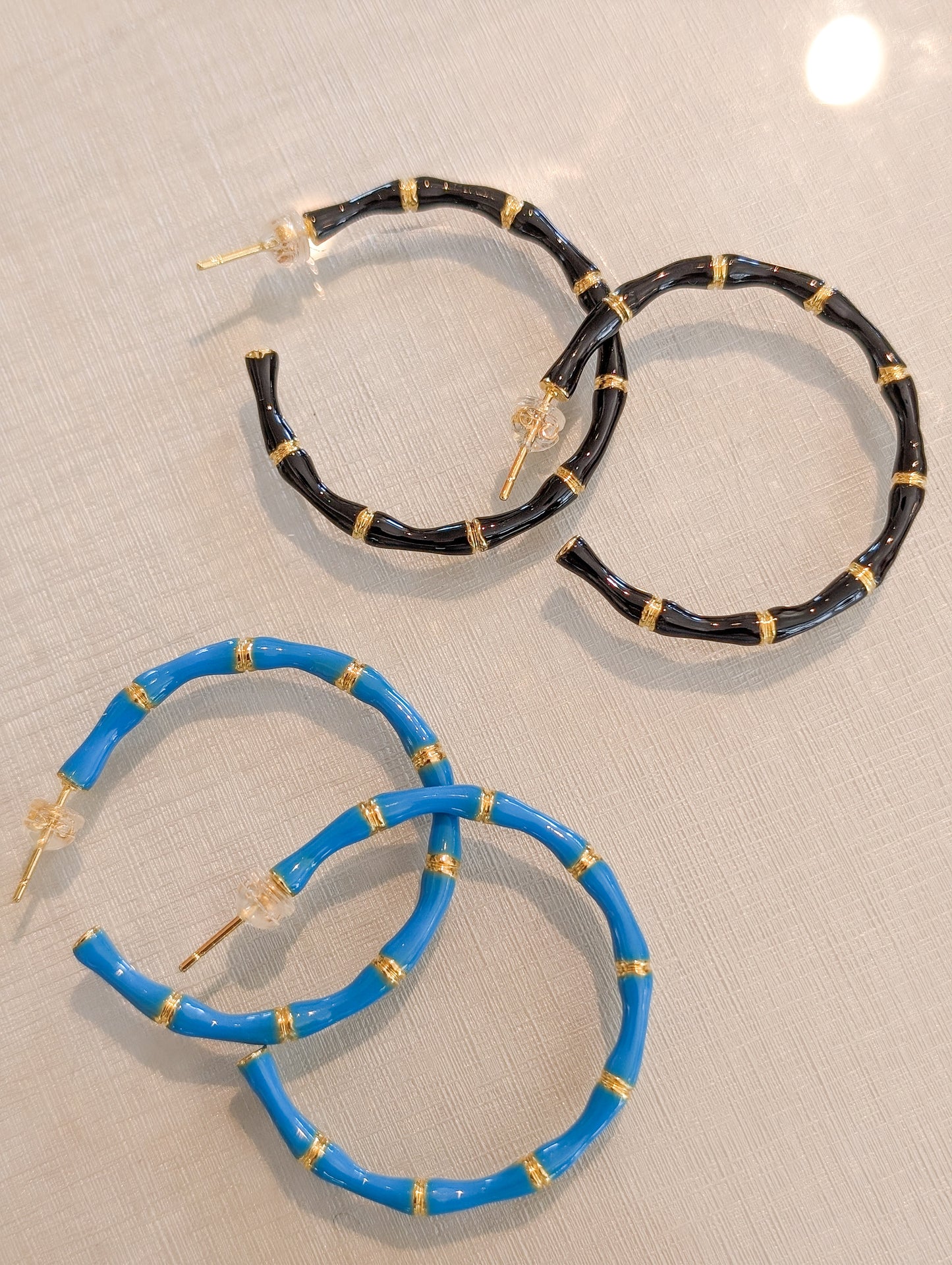 *FINAL SALE* Colored Enamel Bamboo Detailed Hoop Earrings