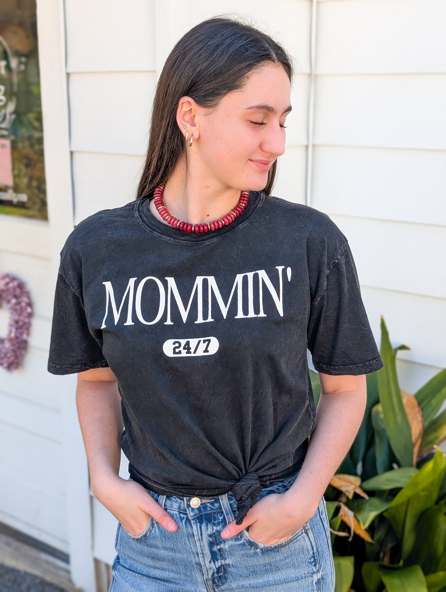 Mommin' 24/7 Mineral Graphic Tee